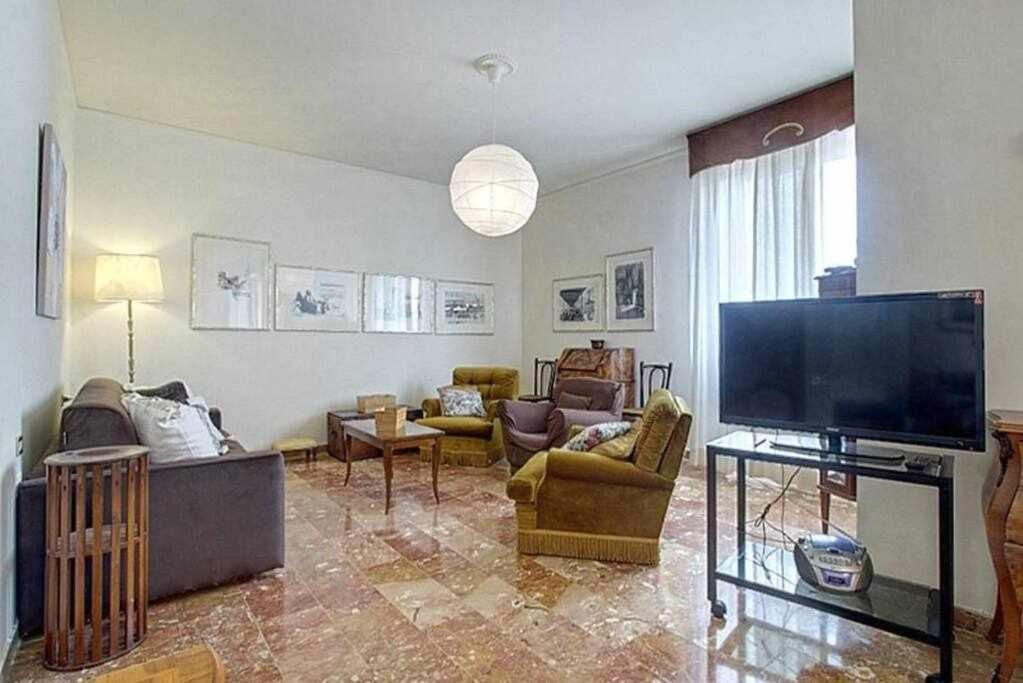Frati Bigi With Two Bedrooms And Parking Florence Exterior photo